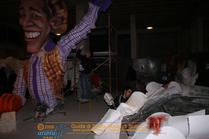 Costruzione_carri_Carnevale_0007.JPG