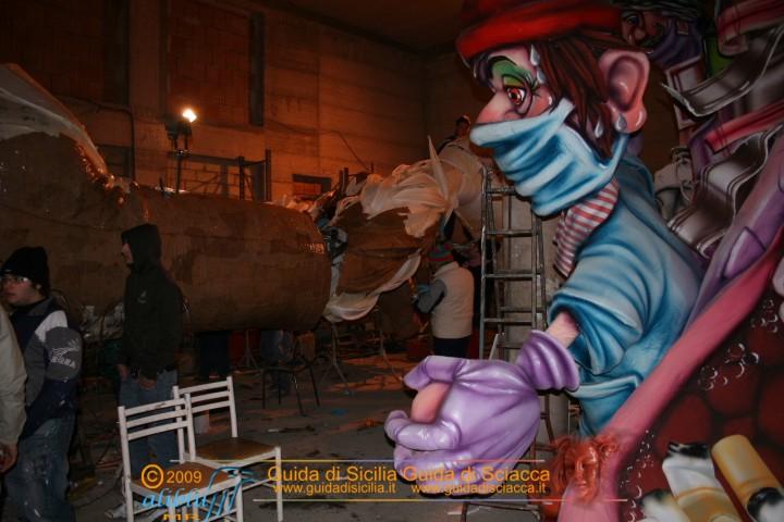 Costruzione_carri_Carnevale_0014.JPG