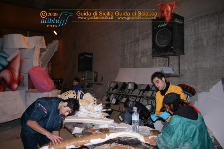Costruzione_Carri_Carnevale_0058.JPG