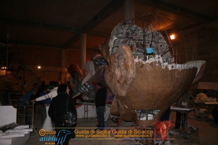 Costruzione_Carri_Carnevale_0060.JPG