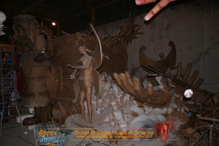 Costruzione_Carri_Carnevale_0030.JPG
