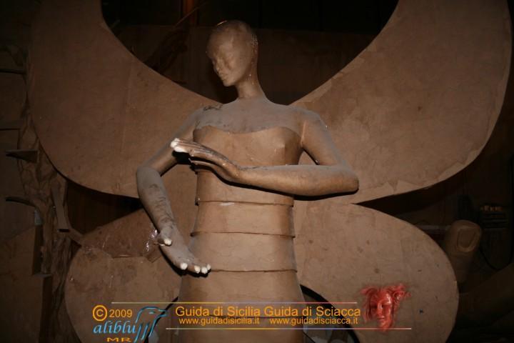 Costruzione_Carri_Carnevale_0032.JPG