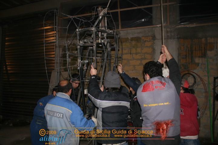 Costruzione_Carri_Carnevale_0004.JPG