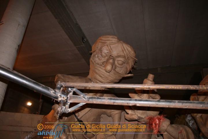 Costruzione_Carri_Carnevale_0009.JPG
