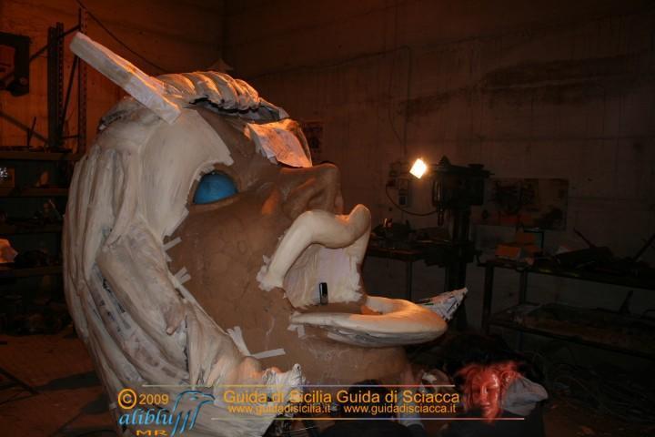 Costruzione_Carri_Carnevale_0010.JPG