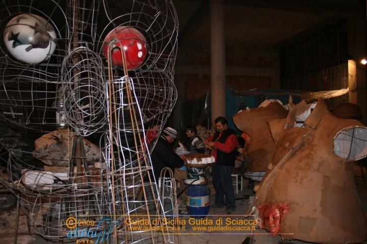 Costruzione_Carri_Carnevale_0011.JPG