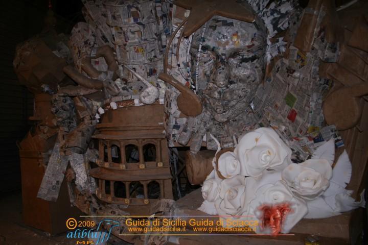 Costruzione_Carri_Carnevale_0028.JPG