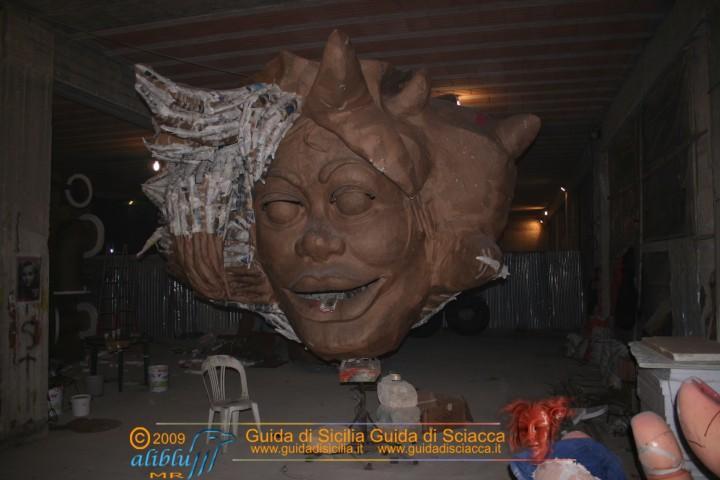 Costruzione_Carri_Carnevale_0039.JPG